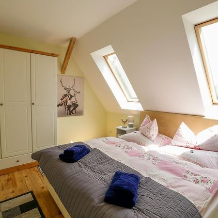 Iseroase House Deluxe Pobiedna Bagian luar foto